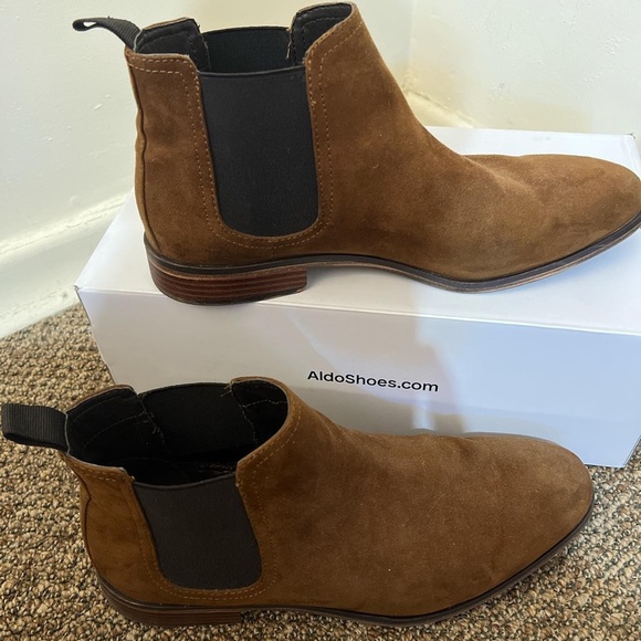 Men’s Aldo Chelsea Boots - Picture 2 of 2